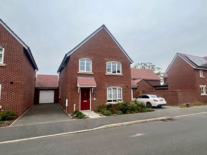 4 Bedroom Detached House For Sale In Blacksmith Way, Woodford Halse, NN11