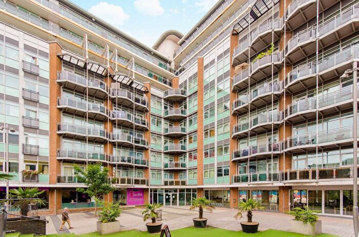 2 Bedroom Flat For Sale In Gerry Raffles Square, Stratford, London, E15