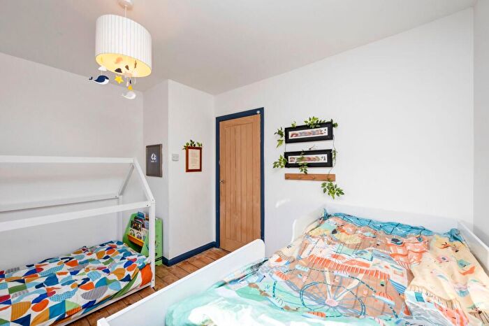 2 Bedroom Terraced House For Sale In Davey Drive, Brighton, BN1