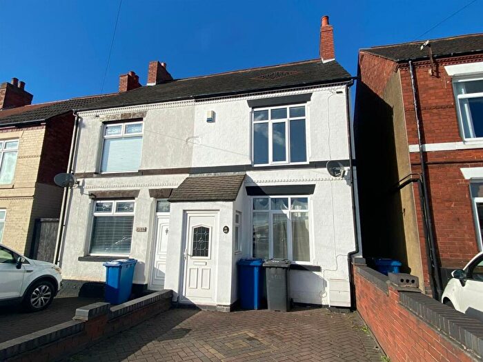 3 Bedroom Semi-Detached House To Rent In Glascote Road, Glascote, Tamworth, Staffs, B77