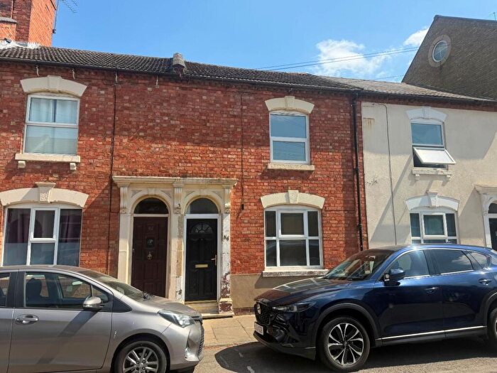 2 Bedroom Terraced House To Rent In Palmerston Road, Northampton, NN1