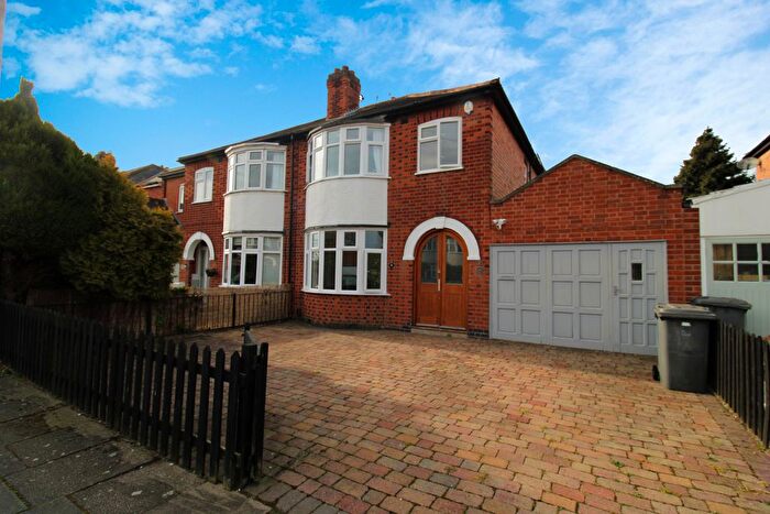 3 Bedroom Property To Rent In Brinsmead Road, Leicester, LE2