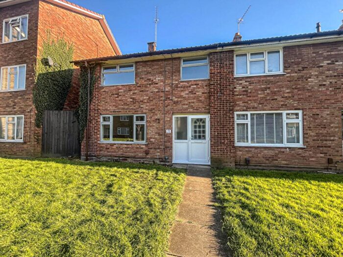 3 Bedroom End Of Terrace House For Sale In Defoe Road, Ipswich, IP1