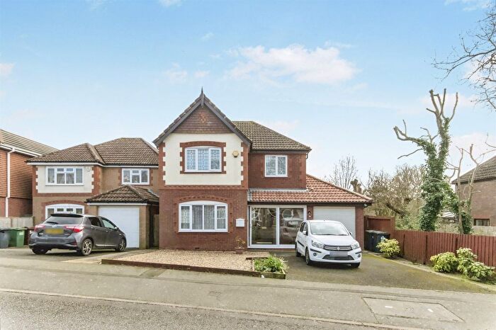 4 Bedroom Detached House For Sale In Tillingham Way, Stone Cross, Pevensey, BN24