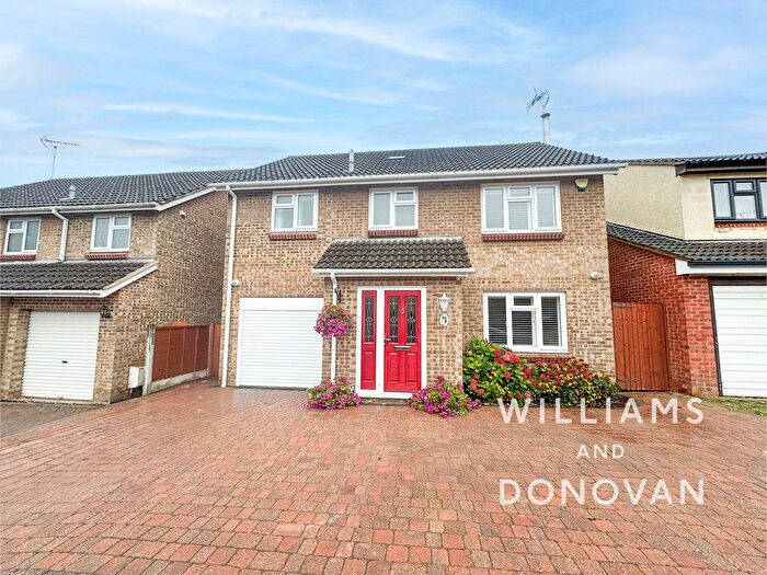 4 Bedroom Detached House For Sale In Wedgwood Way, Ashingdon, SS4