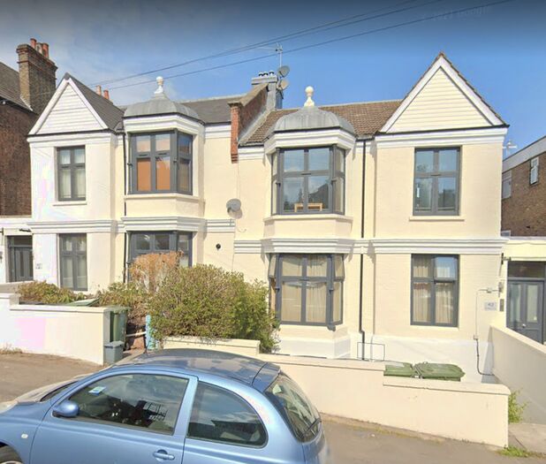 2 Bedroom Flat To Rent In Canonbie Road, London, SE23