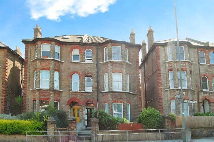 1 Bedroom Flat To Rent In Church Road, Hendon, London, NW4