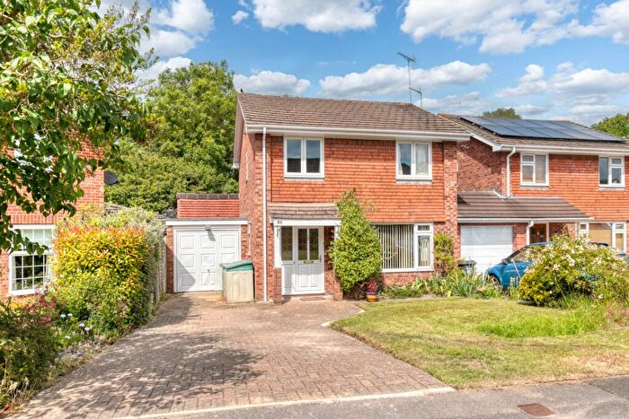 4 Bedroom Detached House For Sale In Woosehill Lane, Wokingham, RG41