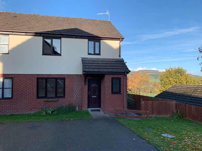 3 Bedroom Semi-Detached House To Rent In Seven Acres, Knighton, LD7