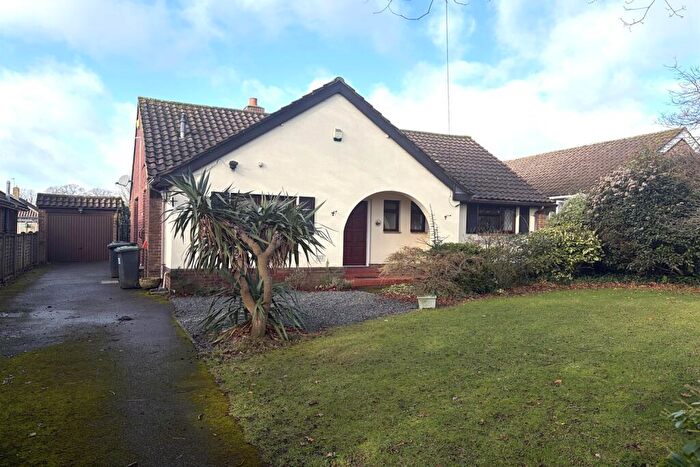 3 Bedroom Detached Bungalow To Rent In Hollybank Lane, Emsworth, PO10