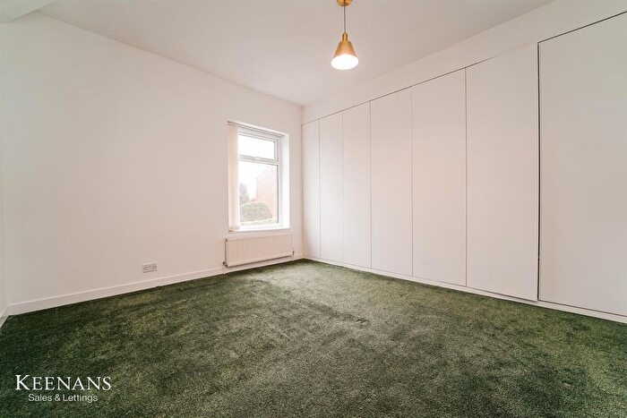 2 Bedroom End Of Terrace House To Rent In Middleton Road, Chadderton, Oldham, OL9