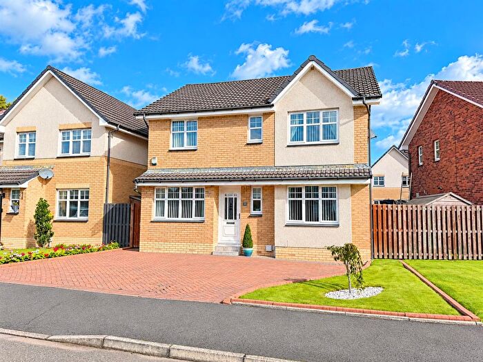 4 Bedroom Detached House For Sale In South Dumbreck Road, Kilsyth, Glasgow, G65