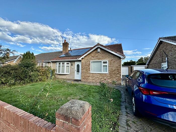 4 Bedroom Semi-Detached Bungalow For Sale In Pine Hall Road, Barnby Dun, Doncaster, DN3