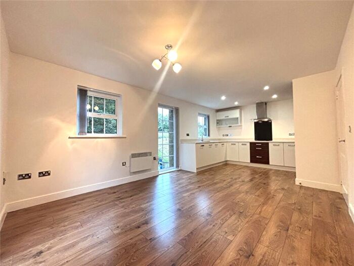 2 Bedroom Apartment To Rent In Paperhouse Close, Rochdale, Greater Manchester, OL11