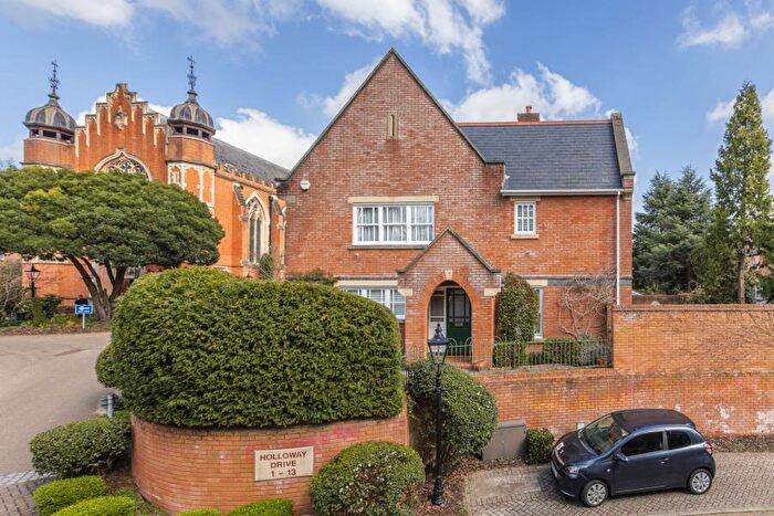 4 Bedroom Town House For Sale In Virginia Water, Surrey, GU25