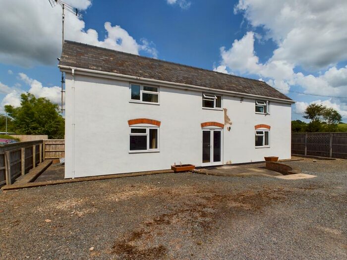 2 Bedroom Semi-Detached House To Rent In Clehonger, Clehonger, HR2