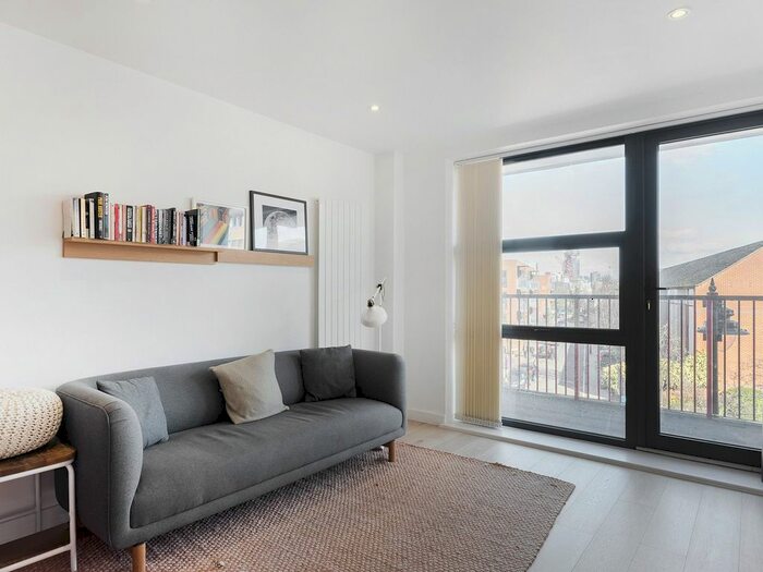 1 Bedroom Flat To Rent In Matchstick Apartments, 115 Fairfield Road E3