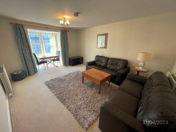 3 Bedroom Flat To Rent In Bannermill Place, Third Floor Right, Aberdeen, AB24