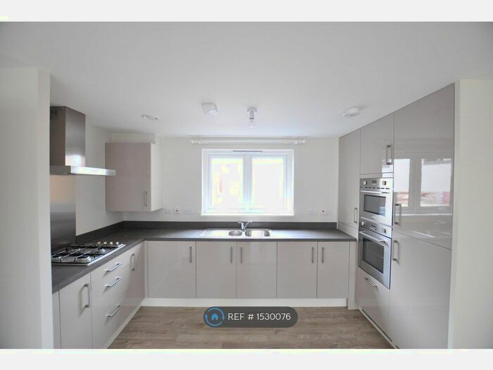 2 Bedroom Flat To Rent In St Aubyn Street, Plymouth, PL1