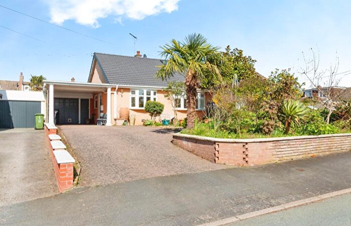 2 Bedroom Detached Bungalow For Sale In Back Lane, Hixon, Stafford, ST18