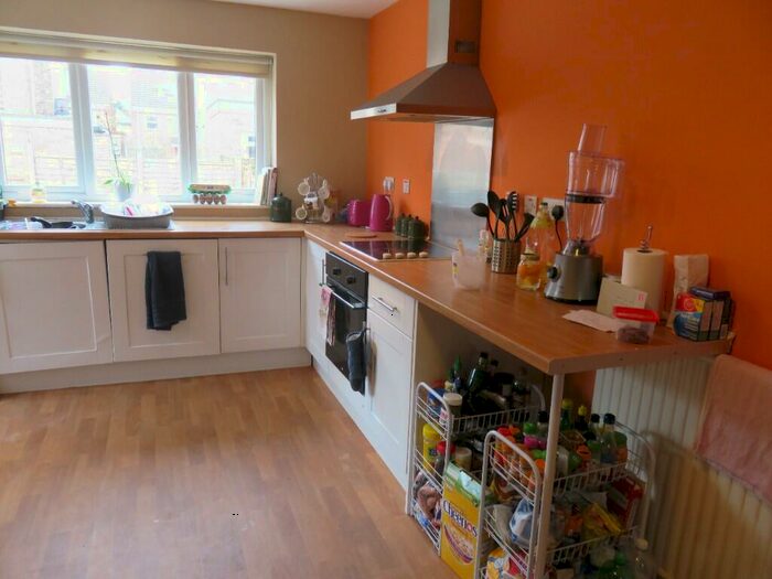 3 Bedroom Semi-Detached House To Rent In Ednaston Road, Nottingham, Nottinghamshire, NG7