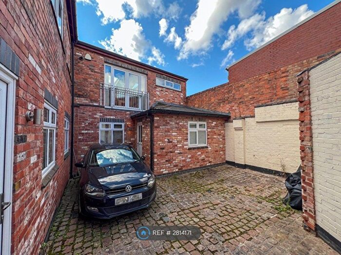 2 Bedroom Terraced House To Rent In Walnut St, Leicester, LE2