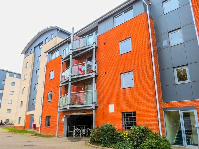 2 Bedroom Flat To Rent In St James Place, De Grey Road, CO4