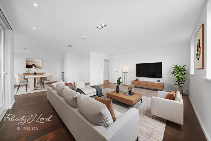 2 Bedroom Flat For Sale In Wharf Road, London, N1