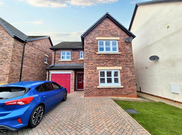 4 Bedroom Detached House For Sale In Bishops Way, Dalston, CA5