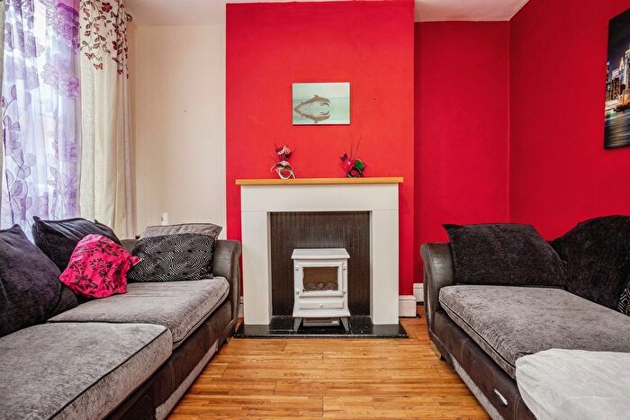 2 Bedroom Terraced House For Sale In Rosebery Avenue, Melton Mowbray, LE13