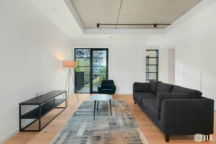 2 Bedroom Flat To Rent In Agar House, London, E14