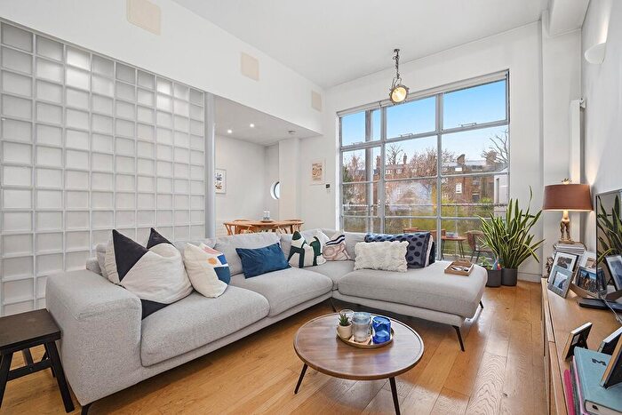 2 Bedroom Apartment To Rent In Liverpool Road, London, N1