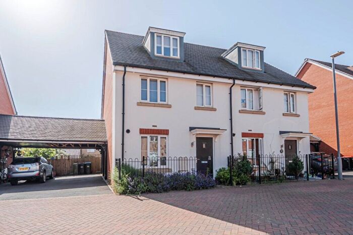 3 Bedroom Semi Detached House For Sale In Birnbeck Avenue, Newton Leys, Bletchley, Milton Keynes, MK3