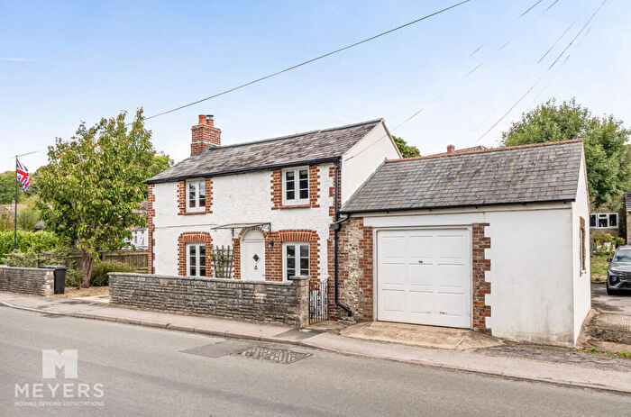 3 Bedroom Detached House For Sale In Piddletrenthide, Dorchester, DT2