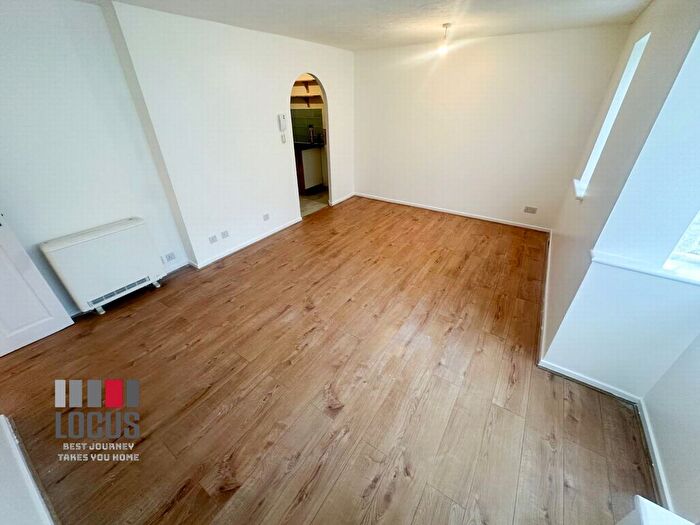 2 Bedroom Flat To Rent In Somerset Gardens, Creighton Road, Tottenham, N17