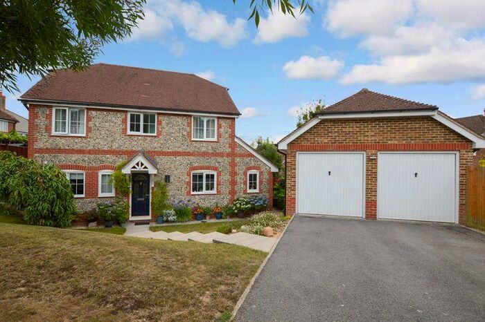 4 Bedroom Detached House To Rent In Gibbs Close, Bishopdown Farm, SP1