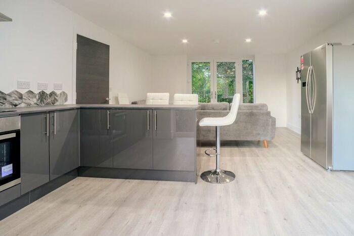 6 Bedroom Duplex To Rent In **&#;pppw Exclusive Of Bills** Queens Road East, Beeston, Nottingham, NG9