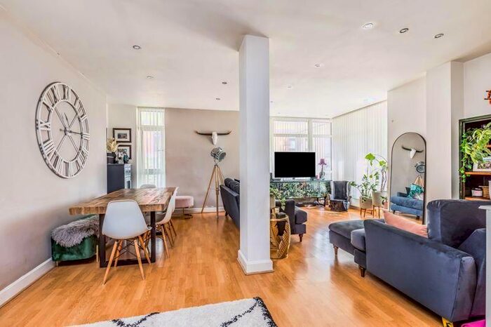 2 Bedroom Flat To Rent In Gunwharf Quays, Portsmouth, PO1