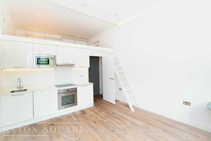 Studio To Rent In Horn Lane, Acton, W3