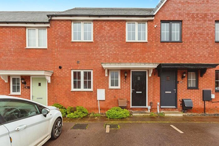 3 Bedroom Terraced House For Sale In Fortuna Mead, Leighton Buzzard, LU7