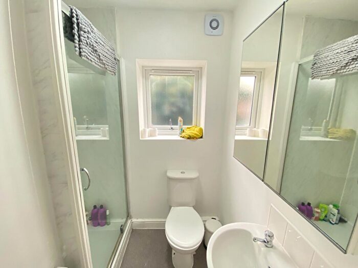 6 Bedroom Apartment To Rent In D Rutland Road, West Bridgford, Nottingham, NG2