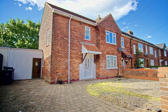 3 Bedroom Semi-Detached House To Rent In Whitmore Drive, Ribbleton, Preston, PR2