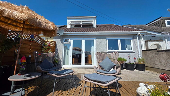 3 Bedroom Semi-Detached Bungalow For Sale In The Links, Trevethin, NP4