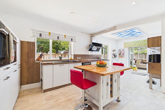 3 Bedroom Bungalow For Sale In Beckfield Lane, York, North Yorkshire, YO26