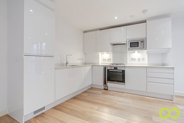 2 Bedroom Flat To Rent In Altus House, Bromley Road, London, SE6