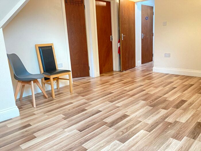 1 Bedroom Flat To Rent In Hamilton Road, Ealing East Central Area, W5