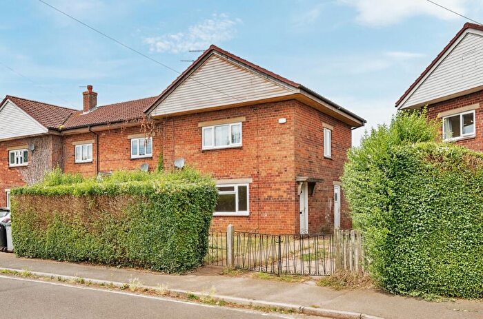 3 Bedroom House For Sale In Meres Road, NG31