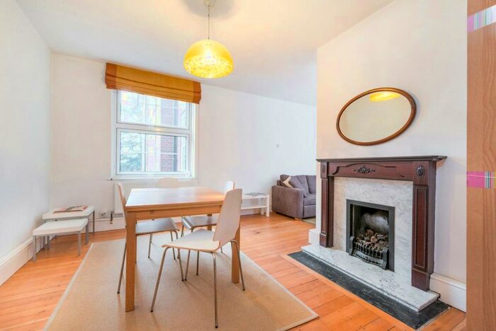 2 Bedroom Flat To Rent In Matilda House, St. Katharines Way, London, E1W