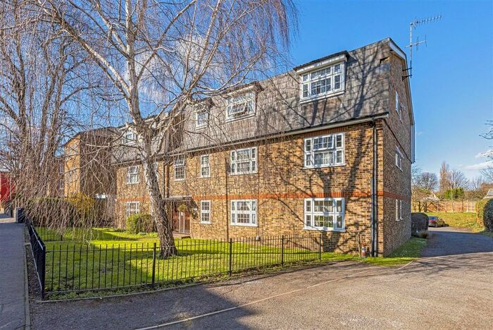 Studio To Rent In Hillier Lodge, Hampton Road, Teddington, TW11