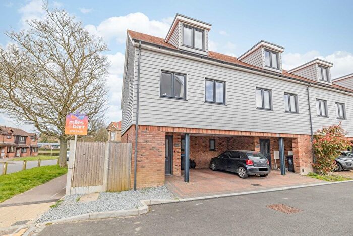 2 Bedroom End Of Terrace House For Sale In Greyhound Gardens, Aylesham, Canterbury, Kent, CT3